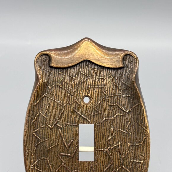 Vintage Heritage Antique Brass Outlet Cover Plate, Textured Mid Century Wall - Picture 3 of 6